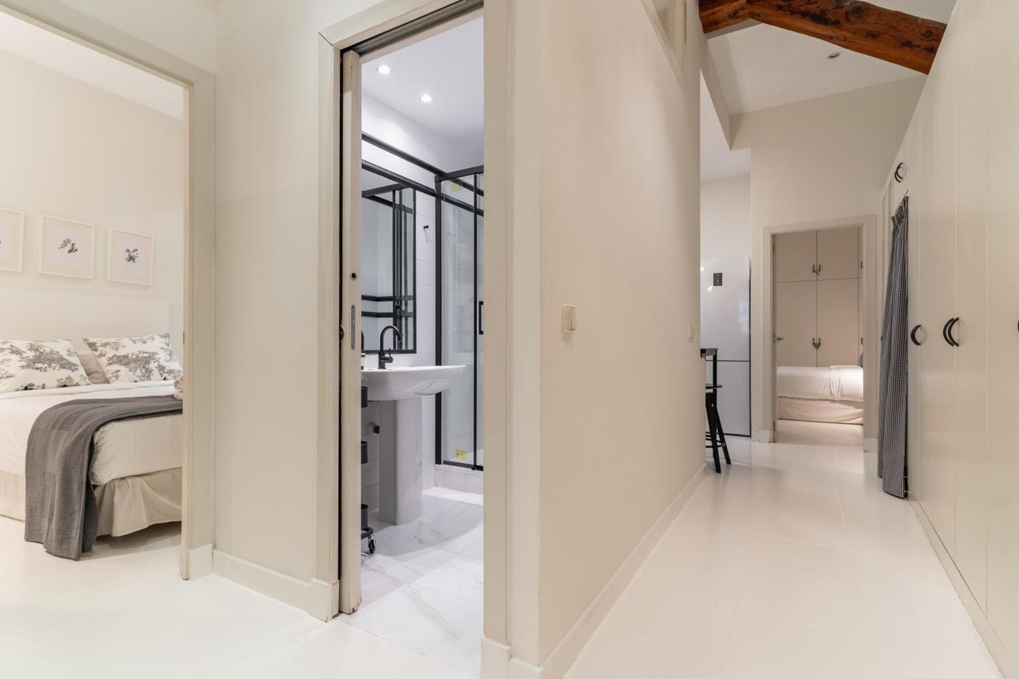 Spacious Modern-3Bedrooms 2Bathrooms-Plaza Mayor Madrid Bagian luar foto