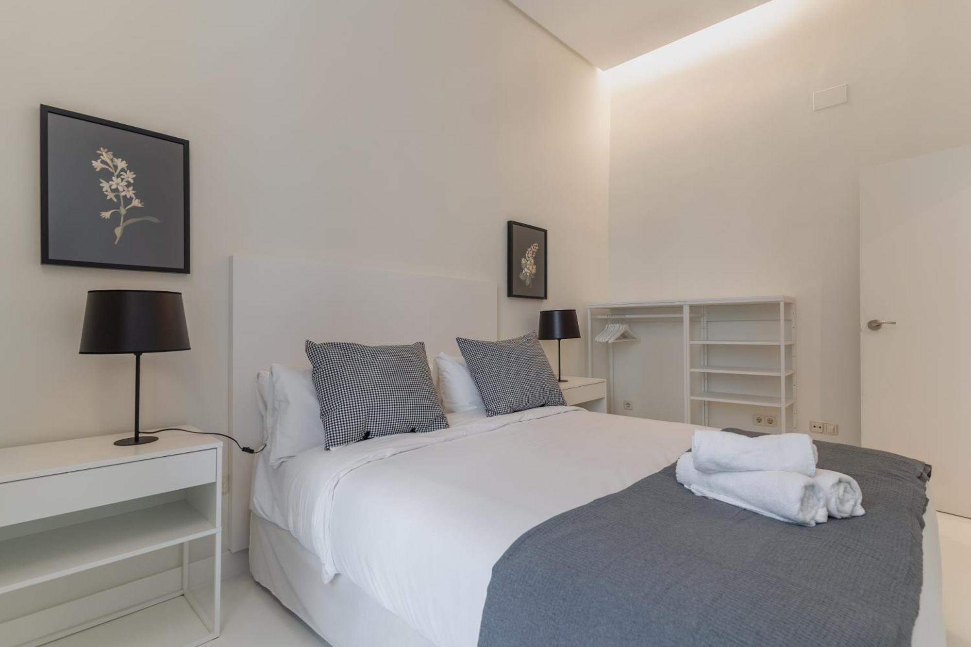 Spacious Modern-3Bedrooms 2Bathrooms-Plaza Mayor Madrid Bagian luar foto