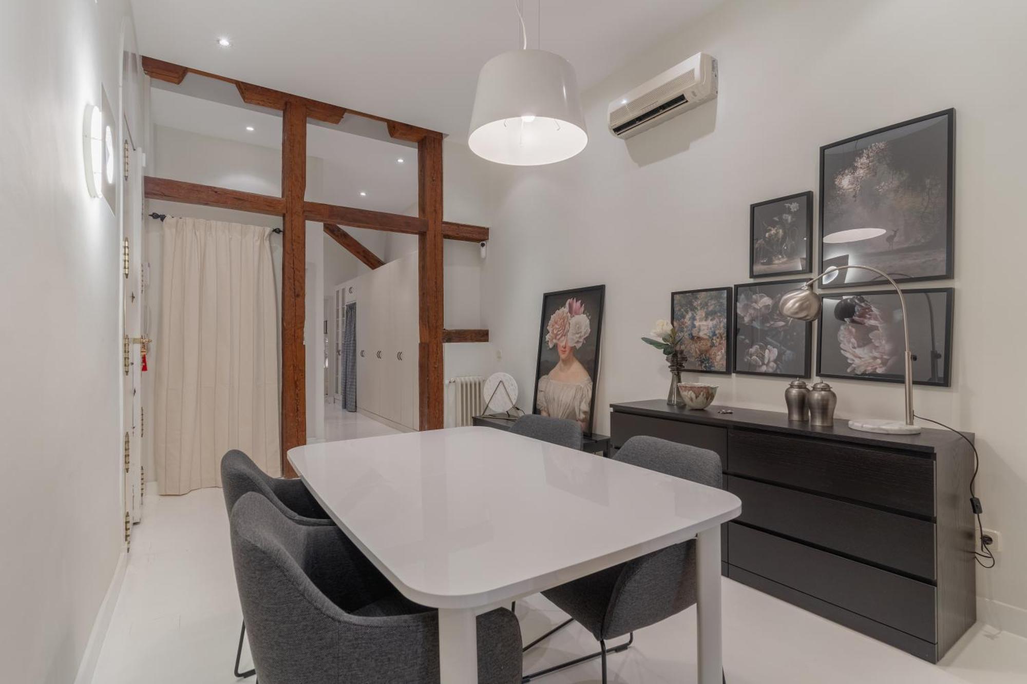 Spacious Modern-3Bedrooms 2Bathrooms-Plaza Mayor Madrid Bagian luar foto