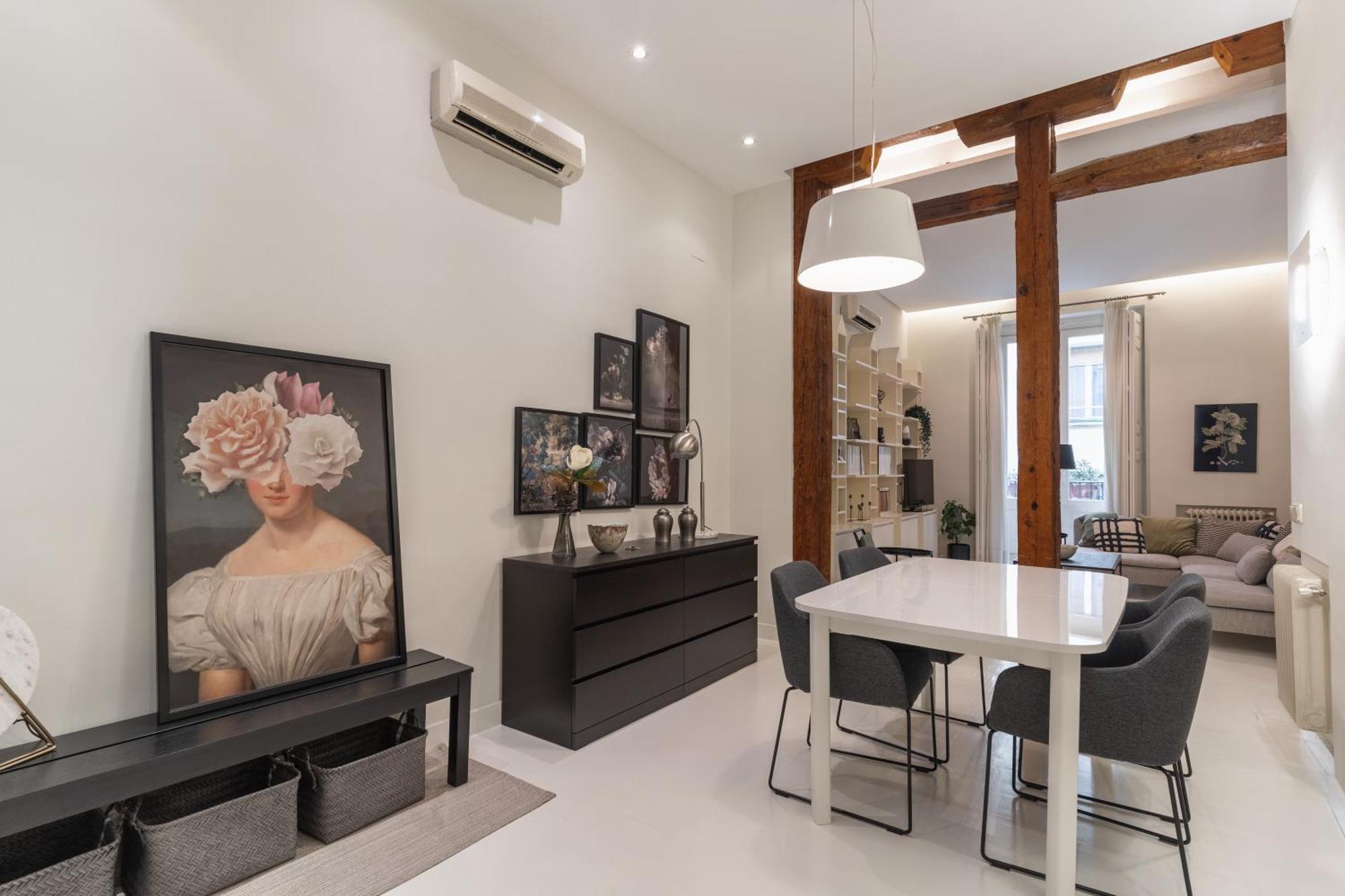 Spacious Modern-3Bedrooms 2Bathrooms-Plaza Mayor Madrid Bagian luar foto